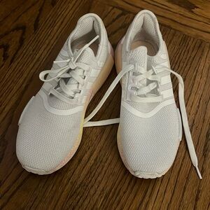 Adidas worn once- too small